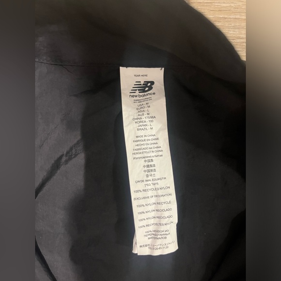 New Balance running jacket - Picture 5 of 7